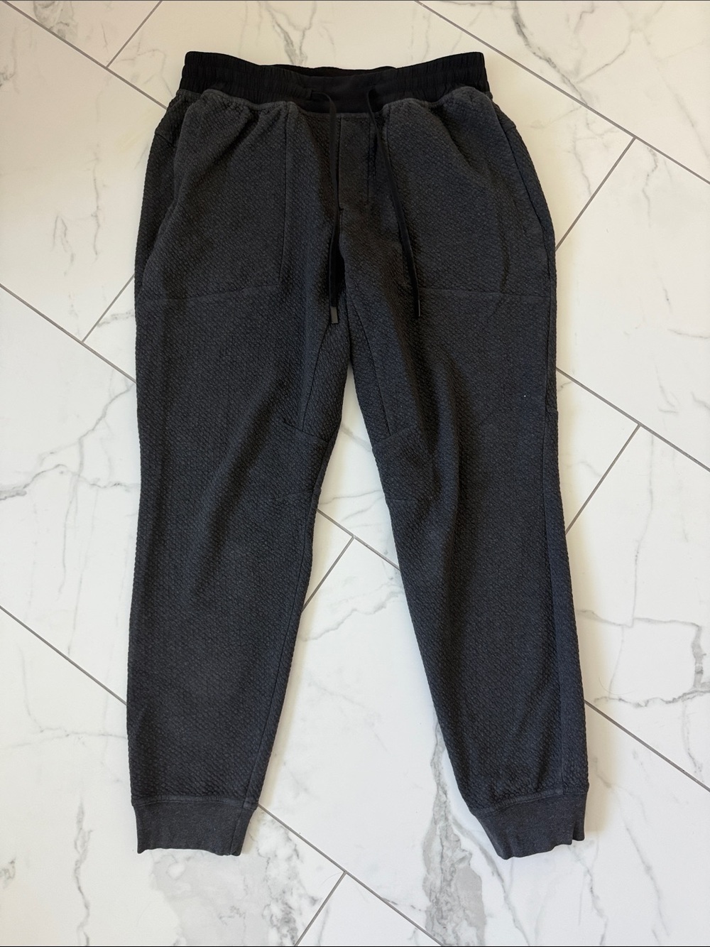Lululemon At Ease Jogger in Black Knit Texture- Size Large